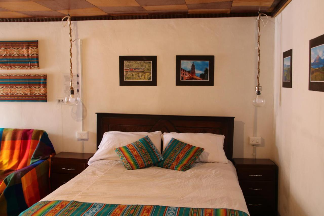 Hospedaje Los Ponchos Otavalo Exterior photo