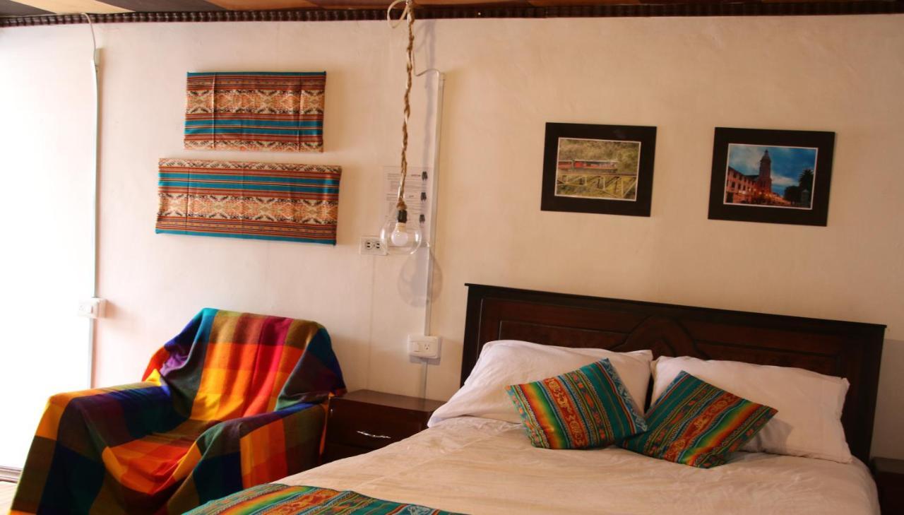 Hospedaje Los Ponchos Otavalo Exterior photo