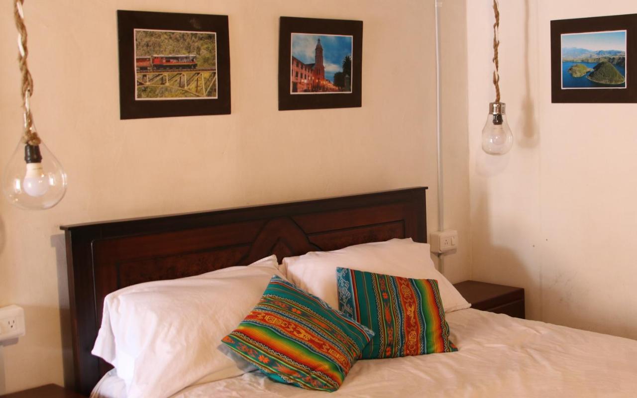 Hospedaje Los Ponchos Otavalo Exterior photo