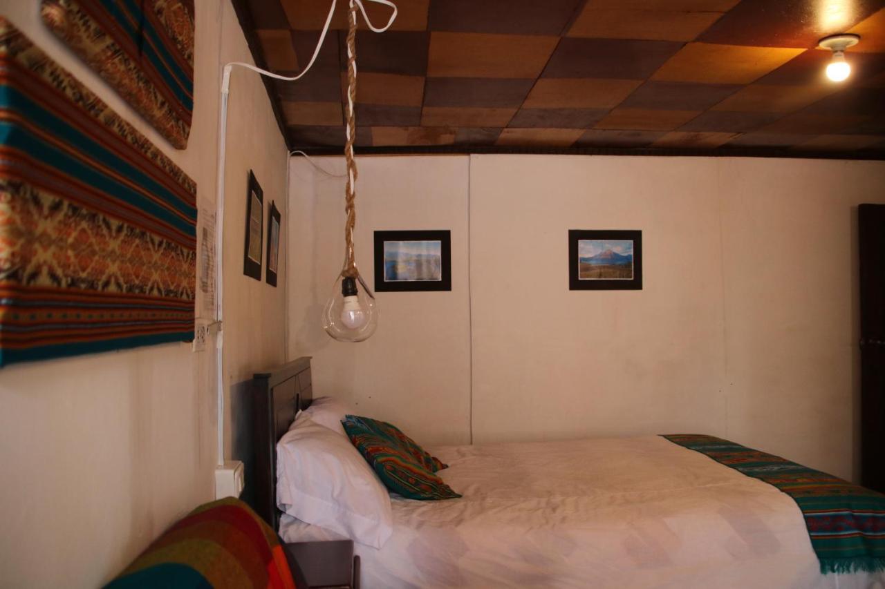 Hospedaje Los Ponchos Otavalo Exterior photo