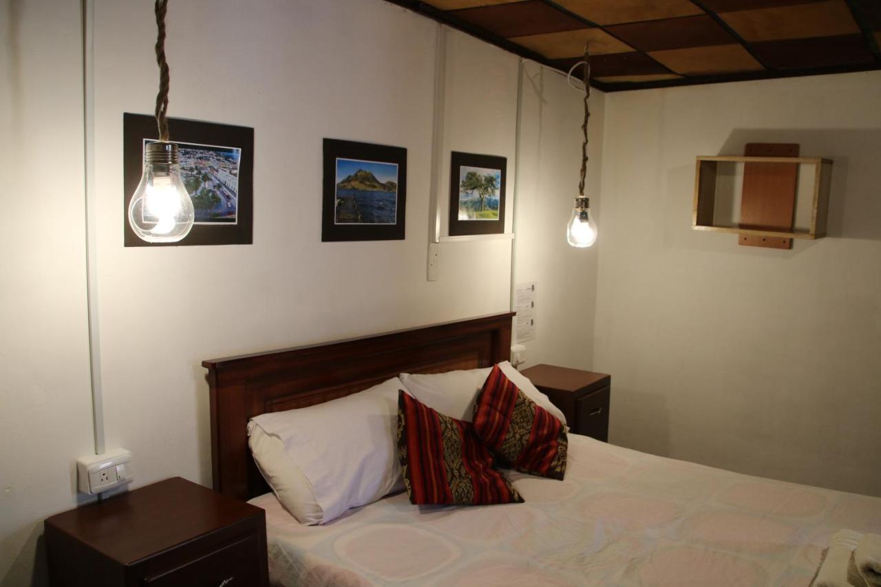 Hospedaje Los Ponchos Otavalo Exterior photo